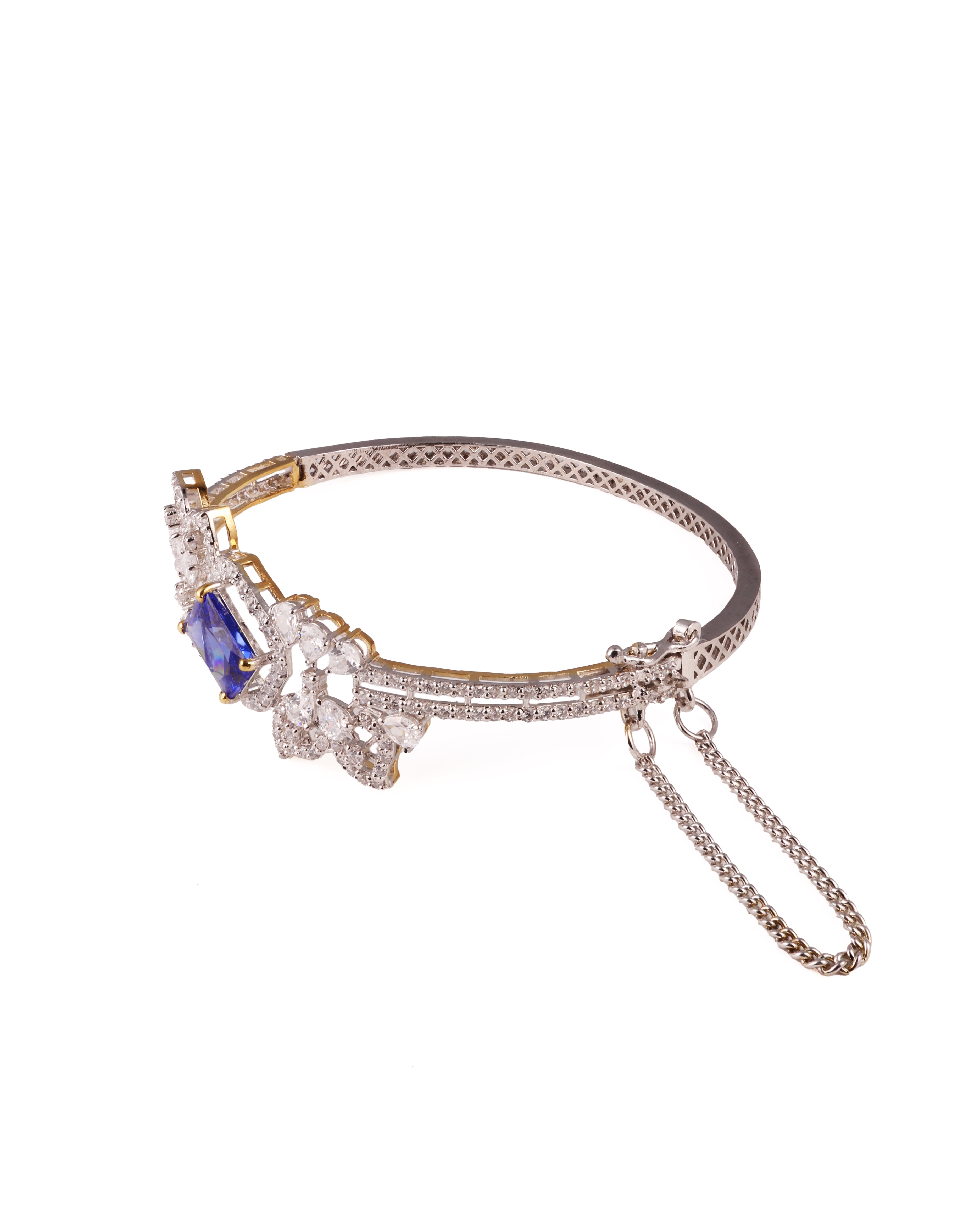 Silver Bracelet with Emerald Stone