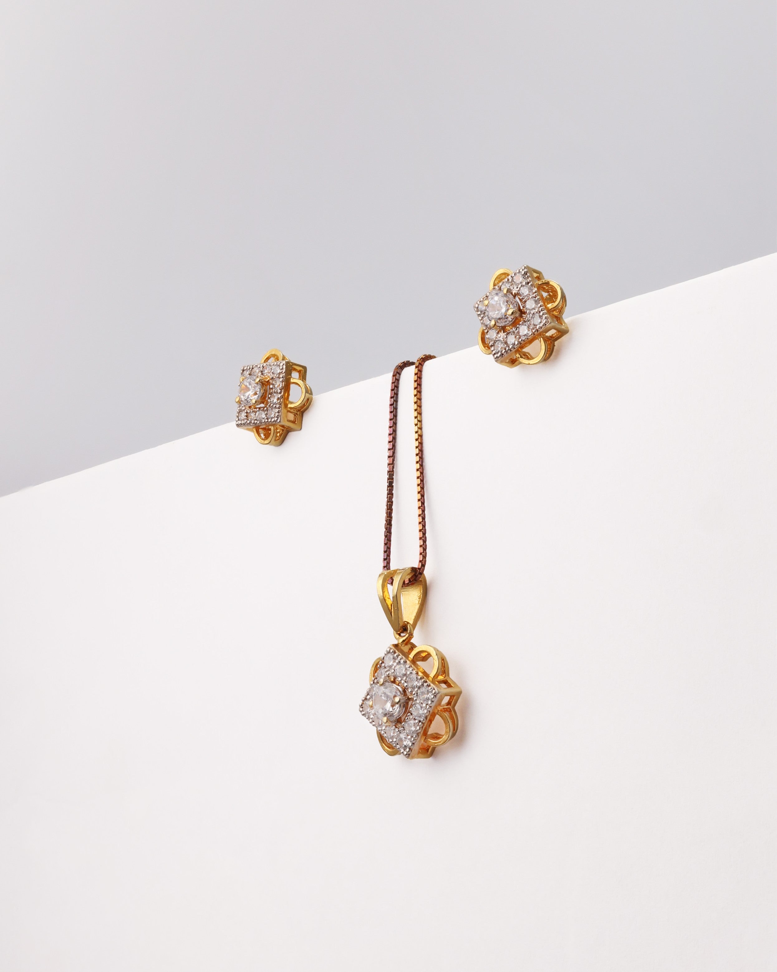 Exquisite-Studded Jewelry Set