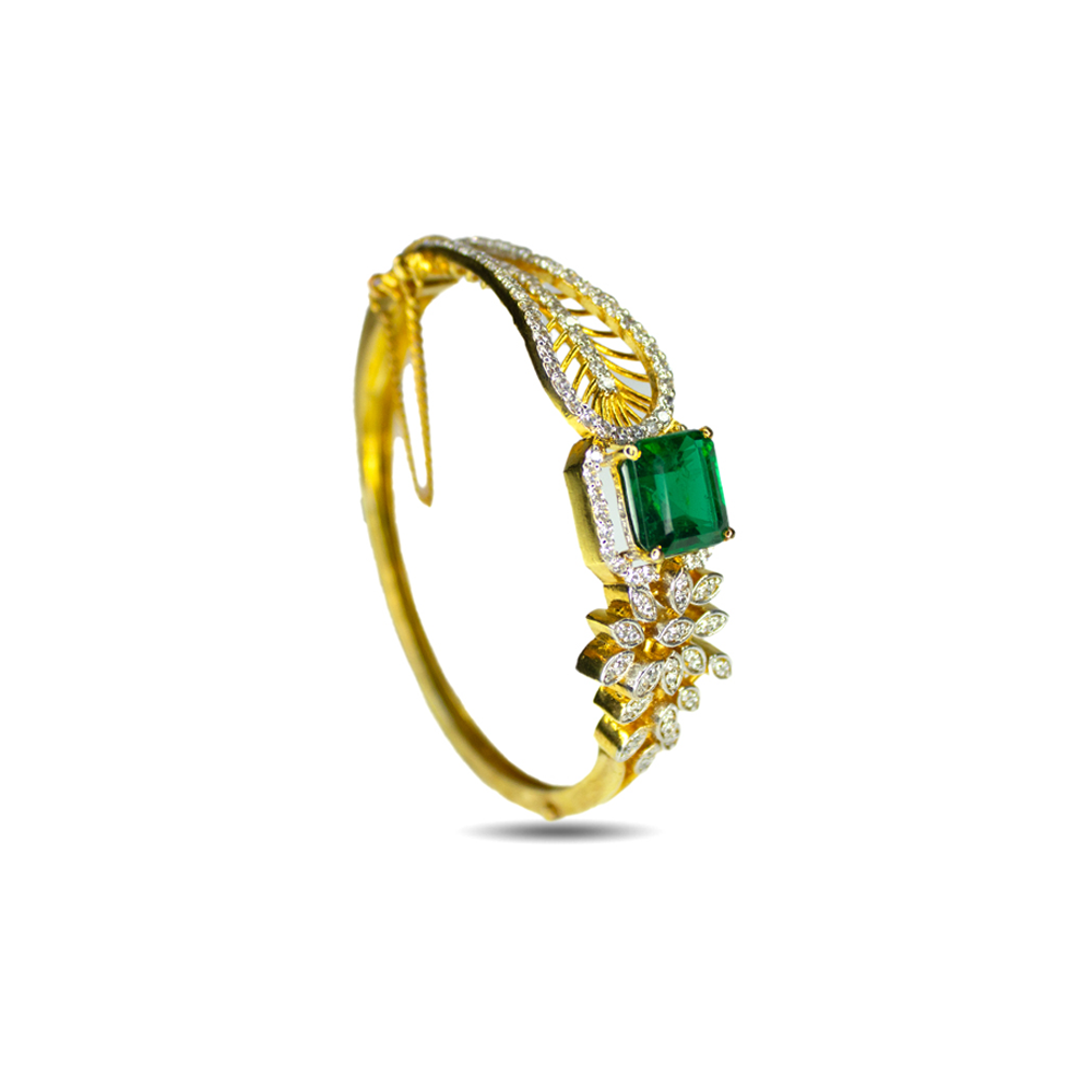 Exquisite Gold & Diamond Bracelet with Emerald Stone