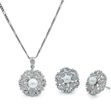 Luxurious pendant set with zircons in 925 Silver with Rhodium plating