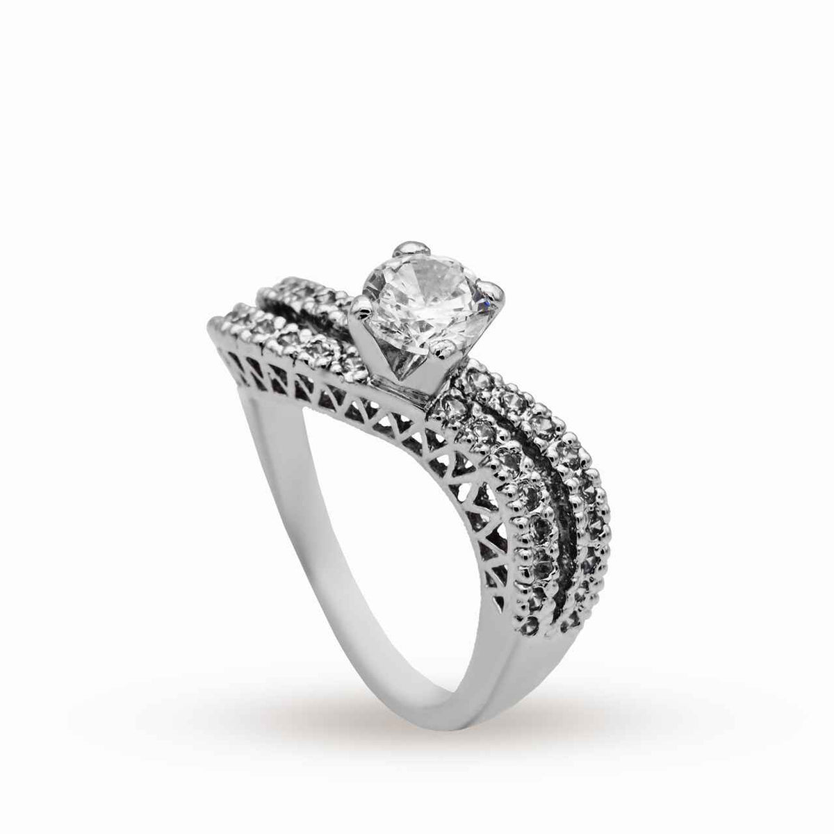 Luxurious Ring with zircons in 925 Silver with Rhodium plating