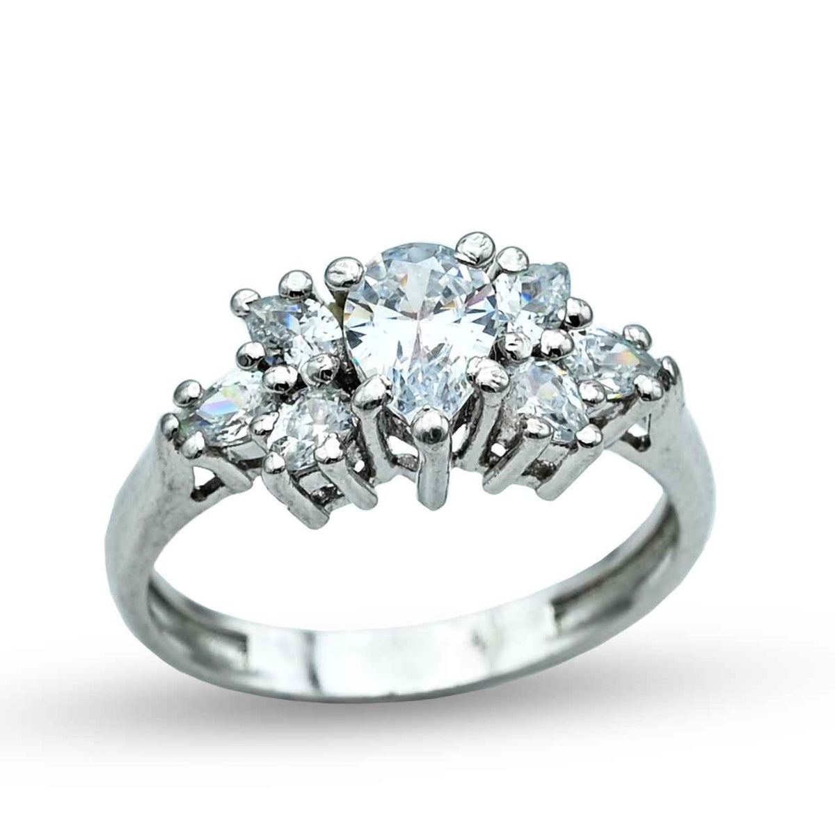 Luxurious Ring With Zircons in 925 Silver With Rhodium Plating