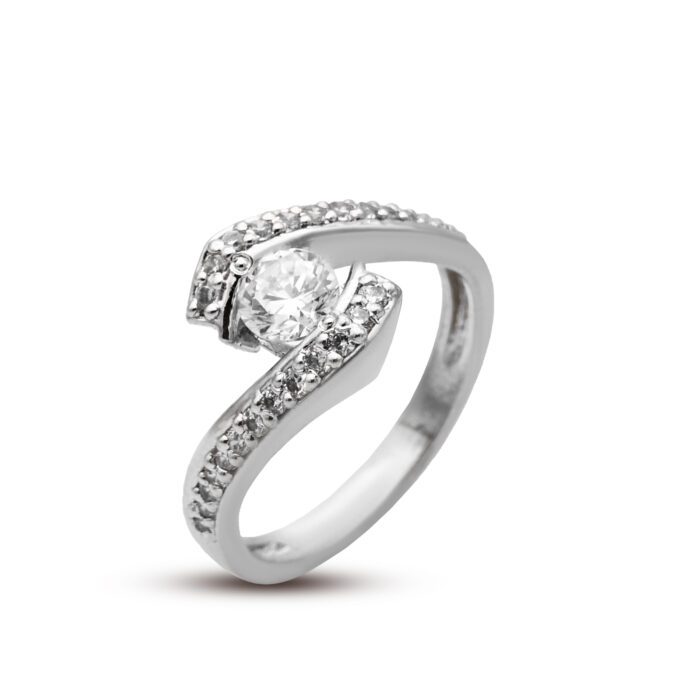 Rhodium plated diamond style Ring with zircon