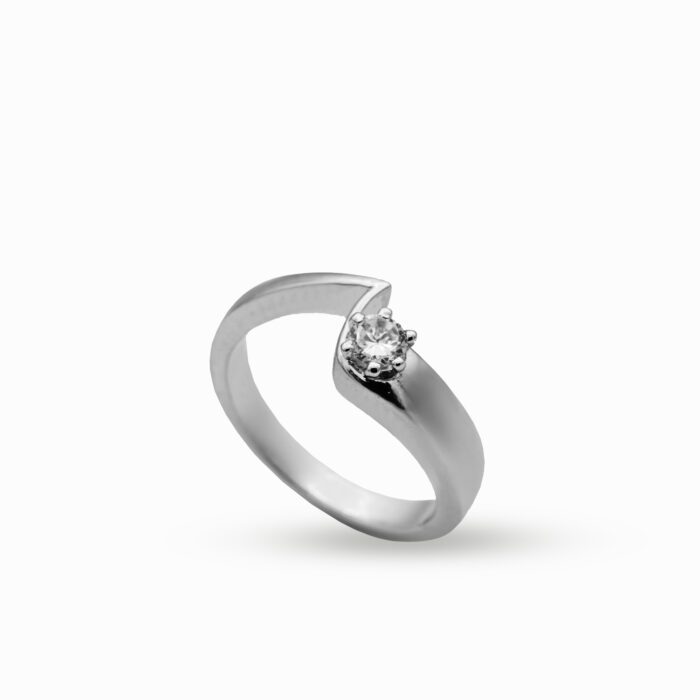 Elegant Ring with zircons in 925 Silver with Rhodium plating