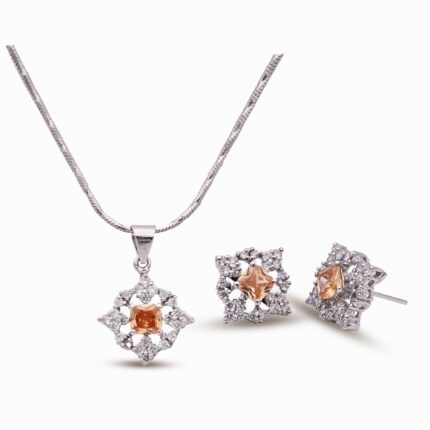 Dazzling Pendant set with zircons in 925 Silver with Rhodium plating