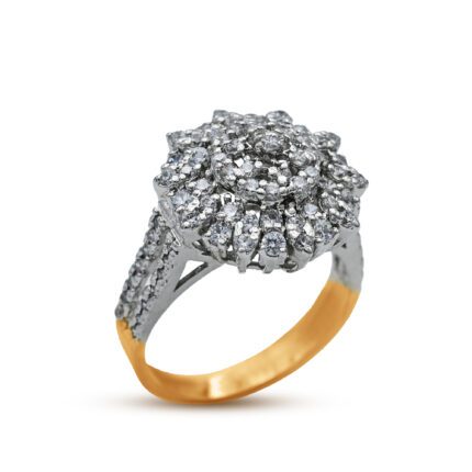 Luxurious Ring with zircons in 925 Silver with Rhodium plating